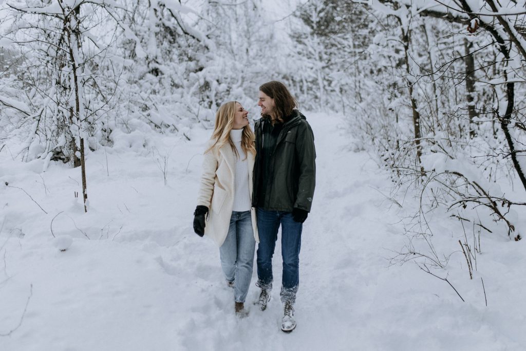 How to prepare for your winter engagement session-00012